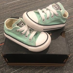 Converse Chuck Taylor Low Top